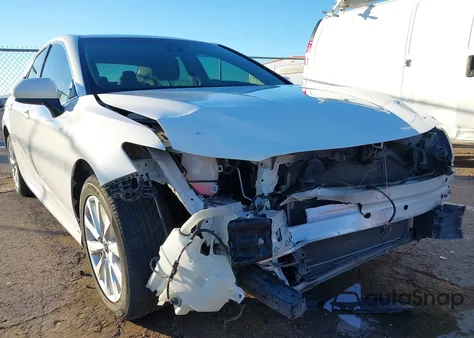 2018 Toyota Camry Le from USA, damaged, VIN JTNB11HK6J3037387